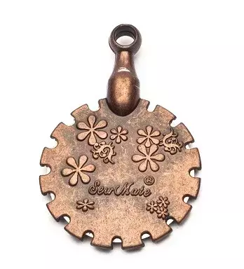 Thread Cutter Pendant